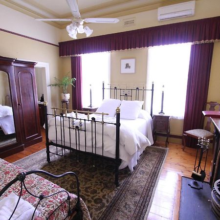 棕榈屋住宿加早餐旅馆 莫尔登 外观 照片